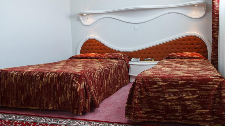 سوئیت سه تخته هتل پارک شیراز